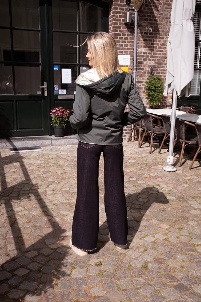 41608_1.jpg